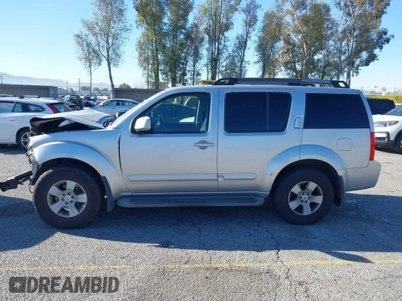 2006 Nissan Pathfinder SE z VIN 5N1AR18U36C631965, wystawiony jako IAAI lot #41861397 z przebiegiem 230 483 mil mil oraz . Historia ofert i sprzedaży dostępna na DreamBid. Obrazek 15.