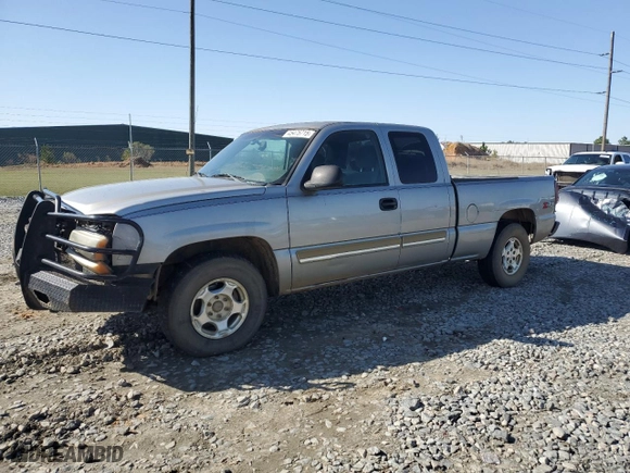 2003 Chevrolet Silverado 1500 LS with VIN 2GCEK19T331105322, listed as a Copart auction lot 45475715 with 381,638 mi miles and Salvage Title. Bid and sale history available at carsss.com. Image 1.