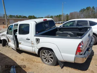 2013 Toyota Tacoma with VIN 5TFJX4CN5DX030249, listed as a IAAI auction lot 41810560 with 177,680 mi miles and . Bid and sale history available at DreamBid. Image 14.