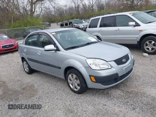 2008 Kia Rio LX with VIN KNADE123886424127, listed as a IAAI auction lot 42025788 with 108,192 mi miles. Bid and sale history available at carsss.com. Image 1.