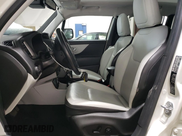 2020 Jeep Renegade Limited with VIN ZACNJBD1XLPK85917, listed as a Copart auction lot 47934555 with 61,049 mi miles and Salvage title. Bid and sale history available at DreamBid. Image 7.
