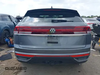 2024 Volkswagen Atlas SE with VIN 1V2JE2CAXRC237272, listed as a IAAI auction lot 42128786 with 61,475 mi miles and . Bid and sale history available at DreamBid. Image 16.