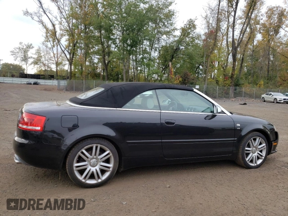 2007 Audi S4 z VIN WUARL48H87K901344, wystawiony jako Copart lot #74111714 z przebiegiem 122 087 mil mil oraz Tytuł czysty. Historia ofert i sprzedaży dostępna na DreamBid. Obrazek 3.