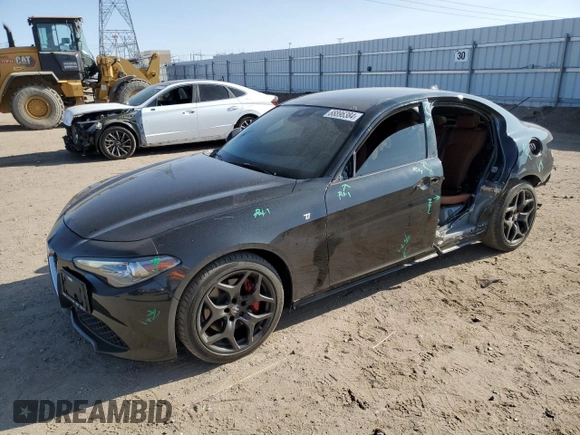 2022 Alfa Romeo Giulia Ti with VIN ZARFAMBN4N7661008, listed as a Copart auction lot 68896384 with 13,697 mi miles and Salvage Title. Bid and sale history available at carsss.com. Image 1.