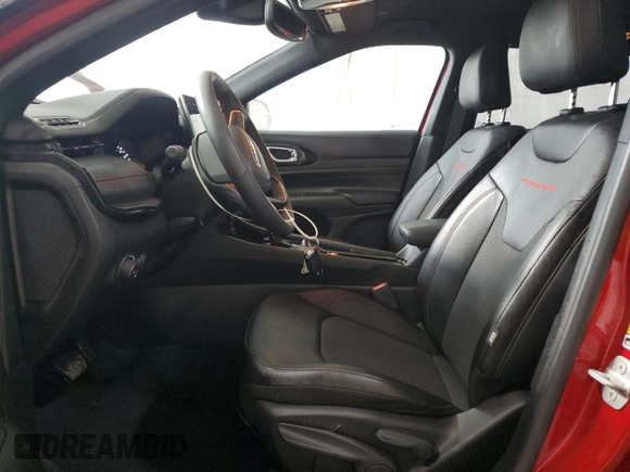 2025 Jeep Compass Trailhawk z VIN 3C4NJDDN8ST532442, wystawiony jako Copart lot #61386085 z przebiegiem 11 207 mil mil oraz Czysty tytuł • Clean title. Historia ofert i sprzedaży dostępna na DreamBid. Obrazek 7.
