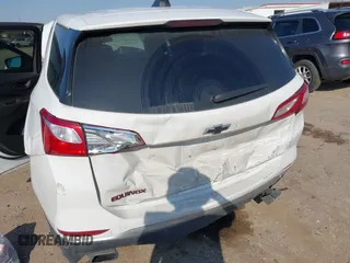 2020 Chevrolet Equinox LT with VIN 2GNAXLEX1L6103082, listed as a IAAI auction lot 41698089 with 91,582 mi miles. Bid and sale history available at carsss.com. Image 6.