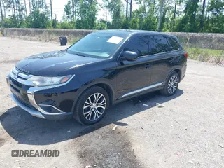2018 Mitsubishi Outlander ES z VIN JA4AD2A33JZ069124, wystawiony jako IAAI lot #42299519 z przebiegiem 200 805 mil mil oraz . Historia ofert i sprzedaży dostępna na DreamBid. Obrazek 17.