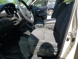 2011 Kia Sorento LX with VIN 5XYKT4A1XBG089359, listed as a Copart auction lot 53356905 with 141,407 mi miles and Salvage Title. Bid and sale history available at DreamBid. Image 7.