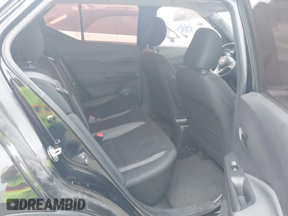 2020 Nissan Kicks S z VIN 3N1CP5BV7LL563586, wystawiony jako IAAI lot #42043567 z przebiegiem 66 727 mil mil oraz . Historia ofert i sprzedaży dostępna na DreamBid. Obrazek 8.