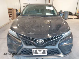 2021 Toyota Camry SE Nightshade with VIN 4T1G11AK8MU477688, listed as a IAAI auction lot 41289412 with 63,746 mi miles. Bid and sale history available at carsss.com. Image 12.