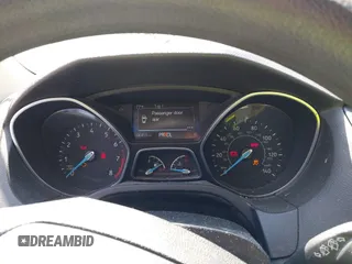 2015 Ford Focus SE with VIN 1FADP3K27FL289971, listed as a IAAI auction lot 41842582 with 96,450 mi miles. Bid and sale history available at carsss.com. Image 7.