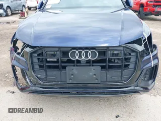 2019 Audi Q8 Prestige z VIN WA1FVAF13KD019245, wystawiony jako IAAI lot #42194524 z przebiegiem 74 703 mil mil oraz . Historia ofert i sprzedaży dostępna na DreamBid. Obrazek 19.