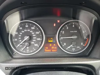 2011 BMW 3 Series 335i xDrive с VIN WBAKF9C51BE262129, выставлен на аукционе Copart как лот 52133195 с пробегом 99 942 миль миль и Чистый • Clean title. История ставок и продаж доступна на DreamBid. Изображение 9.