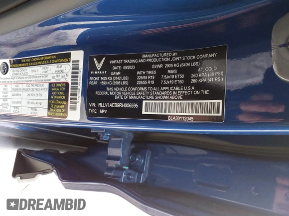 2024 VinFast VF 8 Eco z VIN RLLV1AEB9RH006595, wystawiony jako IAAI lot #40840369 z przebiegiem 2334 mil mil oraz . Historia ofert i sprzedaży dostępna na DreamBid. Obrazek 9.