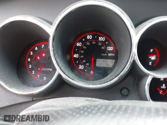 2005 Pontiac Vibe with VIN 5Y2SL63805Z447225, listed as a IAAI auction lot 42699821 with 128,130 mi miles and . Bid and sale history available at DreamBid. Image 7.