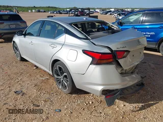 2024 Nissan Altima SR z VIN 1N4BL4CVXRN369436, wystawiony jako IAAI lot #42301286 z przebiegiem 33 650 mil mil oraz . Historia ofert i sprzedaży dostępna na DreamBid. Obrazek 3.