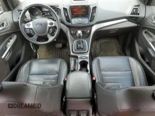 2013 Ford Escape SE z VIN 1FMCU9GX4DUD59578, wystawiony jako Copart lot #60839165 z przebiegiem 237 472 mil mil oraz Czysty tytuł • Clean title. Historia ofert i sprzedaży dostępna na DreamBid. Obrazek 8.