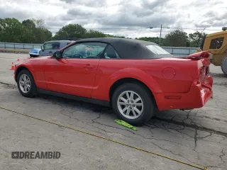 2006 Ford Mustang Standard z VIN 1ZVFT84N465105137, wystawiony jako Copart lot #57485245 z przebiegiem 84 618 mil mil oraz Szkoda całkowita • Salvage title. Historia ofert i sprzedaży dostępna na DreamBid. Obrazek 2.