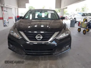 2017 Nissan Altima S z VIN 1N4AL3AP4HC251614, wystawiony jako IAAI lot #42250823 z przebiegiem 177 944 mil mil oraz . Historia ofert i sprzedaży dostępna na DreamBid. Obrazek 12.