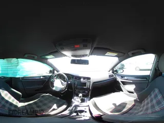 2017 Volkswagen GTI S z VIN 3VW447AU2HM020448, wystawiony jako IAAI lot #41830077 z przebiegiem 52 528 mil mil oraz . Historia ofert i sprzedaży dostępna na DreamBid. Obrazek 18.