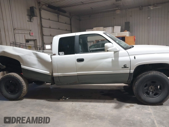 2001 Dodge 2500 with VIN 1B7KF23701J537958, listed as a IAAI auction lot 40478428 with 227,209 mi miles and . Bid and sale history available at DreamBid. Image 13.