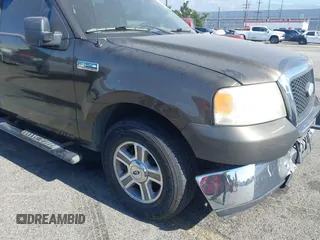 2008 Ford F-150 XL z VIN 1FTPX125X8KC77697, wystawiony jako IAAI lot #42328619 z przebiegiem 178 574 mil mil oraz . Historia ofert i sprzedaży dostępna na DreamBid. Obrazek 12.