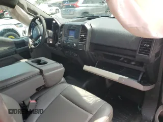 2020 Ford F-150 XL с VIN 1FTMF1CB0LKD14307, выставлен на аукционе Copart как лот 64641745 с пробегом 49 015 миль миль и Списание • Salvage title. История ставок и продаж доступна на DreamBid. Изображение 8.