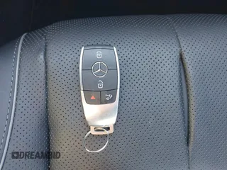 2021 Mercedes-Benz GLS 580 with VIN 4JGFF8GE0MA388402, listed as a IAAI auction lot 41877633 with 48,798 mi miles and . Bid and sale history available at DreamBid. Image 11.