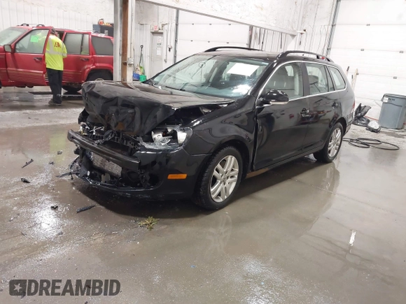 2011 Volkswagen Jetta SportWagen TDI with VIN 3VWPL7AJ8BM676246, listed as a IAAI auction lot 41831636 with 119,638 mi miles. Bid and sale history available at carsss.com. Image 18.