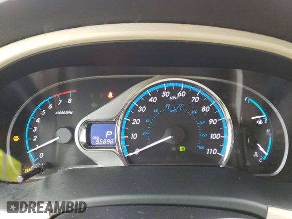 2011 Toyota Sienna XLE z VIN 5TDDK3DC6BS014552, wystawiony jako Copart lot #58292205 z przebiegiem 95 898 mil mil oraz Czysty tytuł • Clean title. Historia ofert i sprzedaży dostępna na DreamBid. Obrazek 9.