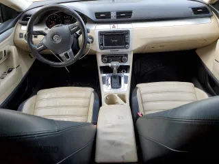 2010 Volkswagen CC Luxury z VIN WVWHP7AN9AE535737, wystawiony jako Copart lot #77401854 z przebiegiem 160 921 mil mil oraz Szkoda całkowita • Salvage title. Historia ofert i sprzedaży dostępna na DreamBid. Obrazek 8.