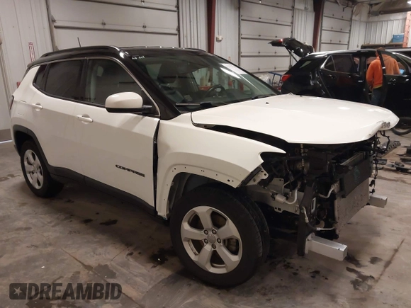 2019 Jeep Compass Latitude with VIN 3C4NJDBB0KT834607, listed as a IAAI auction lot 41932794 with 74,694 mi miles. Bid and sale history available at carsss.com. Image 1.