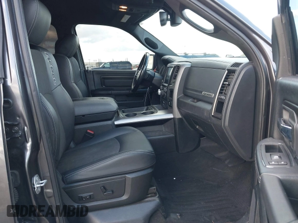 2017 Ram 1500 Rebel z VIN 1C6RR7YT2HS734120, wystawiony jako IAAI lot #41590424 z przebiegiem 113 034 mil mil oraz . Historia ofert i sprzedaży dostępna na DreamBid. Obrazek 5.