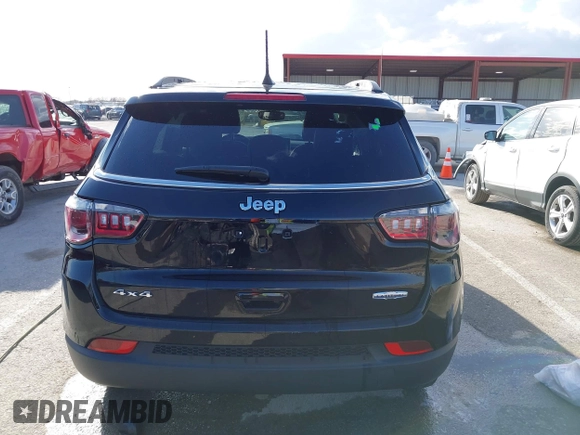 2022 Jeep Compass Latitude with VIN 3C4NJDBB9NT210065, listed as a IAAI auction lot 41744663 with 38,763 mi miles and . Bid and sale history available at DreamBid. Image 16.