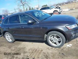 2016 Audi Q5 Premium Plus z VIN WA1D7AFP9GA040275, wystawiony jako IAAI lot #41887566 z przebiegiem 82 103 mil mil oraz . Historia ofert i sprzedaży dostępna na DreamBid. Obrazek 14.