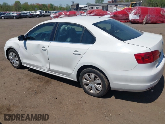 2013 Volkswagen Jetta SE z VIN 3VWDP7AJXDM207119, wystawiony jako IAAI lot #42155020 z przebiegiem 144 836 mil mil oraz . Historia ofert i sprzedaży dostępna na DreamBid. Obrazek 6.