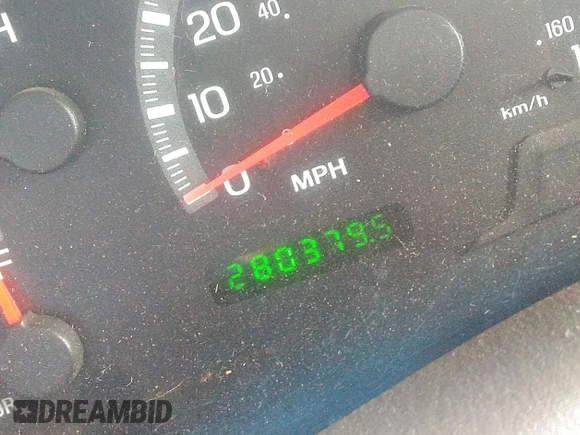 2000 Ford F-150 XL with VIN 1FTRX17L6YNA35925, listed as a IAAI auction lot 42693368 with 280,379 mi miles and . Bid and sale history available at DreamBid. Image 15.