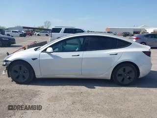 2023 Tesla Model 3 с VIN 5YJ3E1EAXPF553997, выставлен на аукционе IAAI как лот 41903219 с пробегом 31 981 миль миль и . История ставок и продаж доступна на DreamBid. Изображение 14.