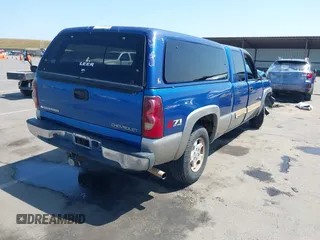 2003 Chevrolet Silverado 1500 LT with VIN 2GCEK19T331127000, listed as a IAAI auction lot 42131657 with 196,995 mi miles and . Bid and sale history available at DreamBid. Image 4.
