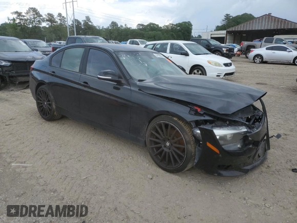 2015 BMW 3 Series 320i with VIN WBA3B1C5XFP831586, listed as a Copart auction lot 54100965 with 0 mi miles and Clean Title. Bid and sale history available at carsss.com. Image 4.