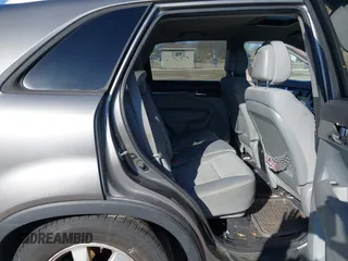 2011 Kia Sorento LX with VIN 5XYKT3A1XBG051561, listed as a IAAI auction lot 41749152 with 244,793 mi miles. Bid and sale history available at carsss.com. Image 8.