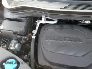 2022 Honda Pilot Touring 7-Passenger z VIN 5FNYF6H69NB087757, wystawiony jako Copart lot #61959975 z przebiegiem 47 797 mil mil oraz Szkoda całkowita • Salvage title. Historia ofert i sprzedaży dostępna na DreamBid. Obrazek 14.