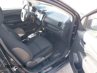 2024 Mitsubishi Mirage ES z VIN ML32AUHJ3RH005771, wystawiony jako IAAI lot #41794179 z przebiegiem 10 879 mil mil oraz . Historia ofert i sprzedaży dostępna na DreamBid. Obrazek 5.