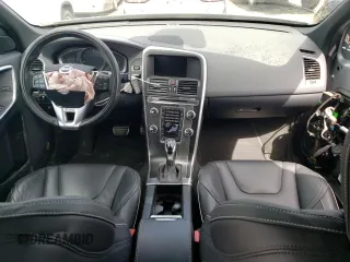 2017 Volvo XC60 R-Design with VIN YV449MRS0H2041504, listed as a Copart auction lot 62804753 with 85,390 mi miles and . Bid and sale history available at DreamBid. Image 8.