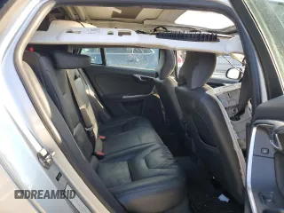 2015 Volvo V60 T5 Drive-E Premier with VIN YV140MEB7F1200244, listed as a Copart auction lot 88470135 with 250,803 mi miles and Salvage Title. Bid and sale history available at carsss.com. Image 10.