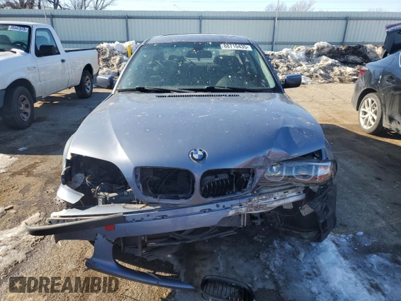 2003 BMW 3 Series 325xi with VIN WBAEU33413PH87420, listed as a Copart auction lot 88710435 with 170,753 mi miles and Salvage Title. Bid and sale history available at carsss.com. Image 5.