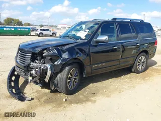 2016 Lincoln Navigator Select with VIN 5LMJJ2HT3GEL00651, listed as a IAAI auction lot 40644126 with 127,821 mi miles. Bid and sale history available at carsss.com. Image 17.