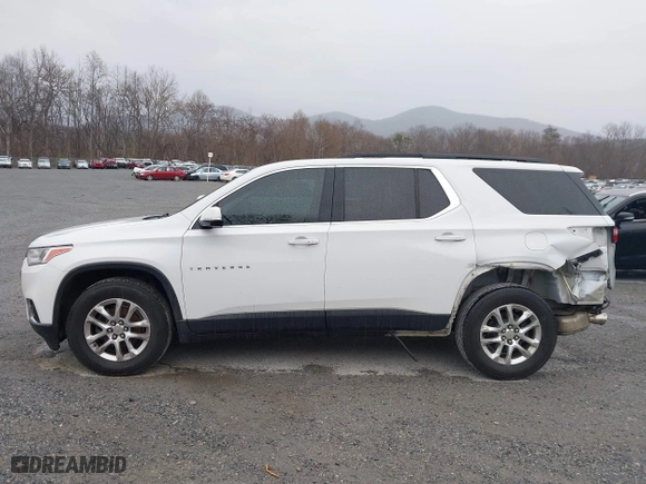 2019 Chevrolet Traverse LT Cloth with VIN 1GNERGKW0KJ221320, listed as a IAAI auction lot 41827836 with 151,893 mi miles. Bid and sale history available at carsss.com. Image 14.