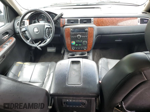 2008 Chevrolet Tahoe 3LT with VIN 1GNFC13078R110559, listed as a Copart auction lot 57583085 with 500,751 mi miles and Salvage title. Bid and sale history available at DreamBid. Image 8.