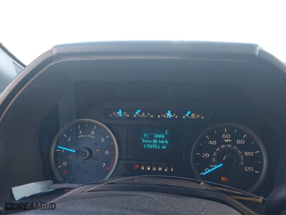 2015 Ford F-150 XLT with VIN 1FTEX1EP4FKE91098, listed as a IAAI auction lot 41232888 with 175,693 mi miles. Bid and sale history available at carsss.com. Image 7.